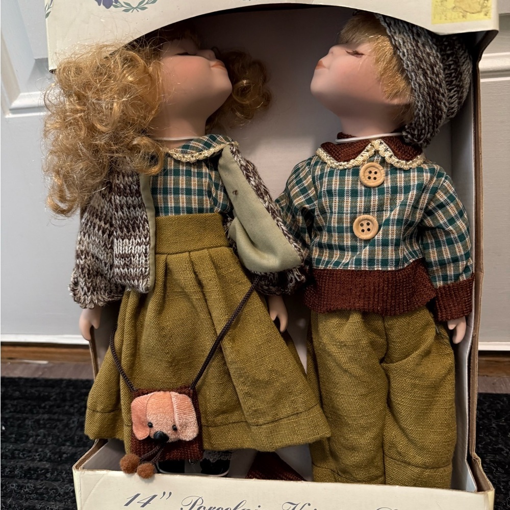 Charming Ceramic Doll Set with Green and Brown Outfits - Picture 1 of 6